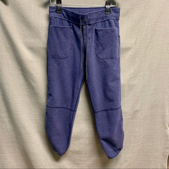 LuluLemon Navy Blue Capri Sweatpants - Picture 1 of 3